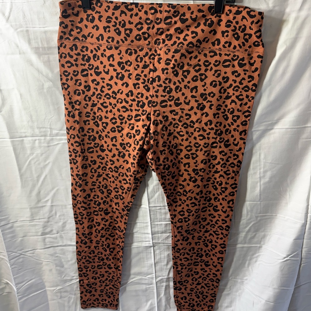 Wild Fable Brown Leopard Print Leggings